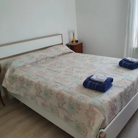 2 Piece 53m2 Avec Terrasse 15m2 à 150metres De La Plagede Les Pins Appartamento