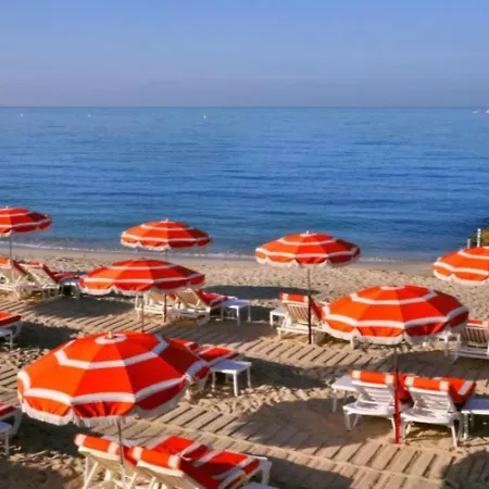 Appartamento 2 Piece 53m2 Avec Terrasse 15m2 à 150metres De La Plagede Les Pins Juan-les-Pins